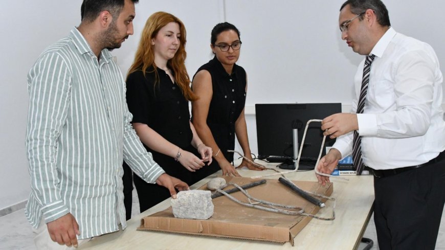 ‘Sındırgı'da eleme yapılmadan kullanılan büyük taşlar betonda zayıflığa yol açmış'