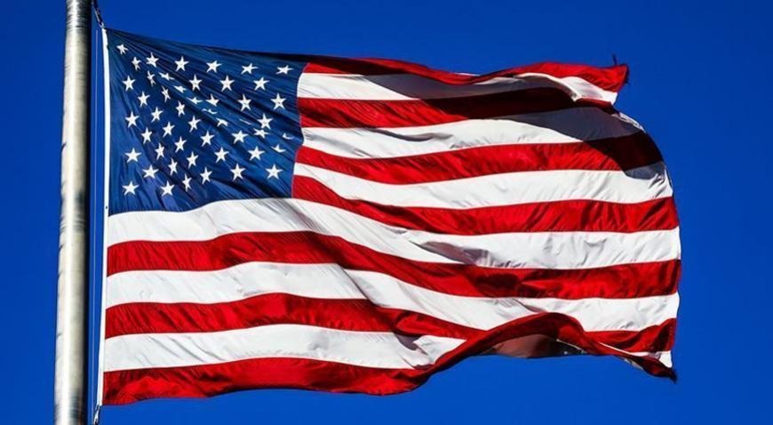 Trump imzaladı! ABD bayrağını yakan kişilere 1 yıl hapis cezası geliyor