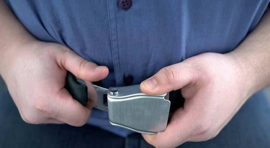 Uçakta yeni dönem: Kilo fazlası olan yolcuya ikinci koltuk şartı!