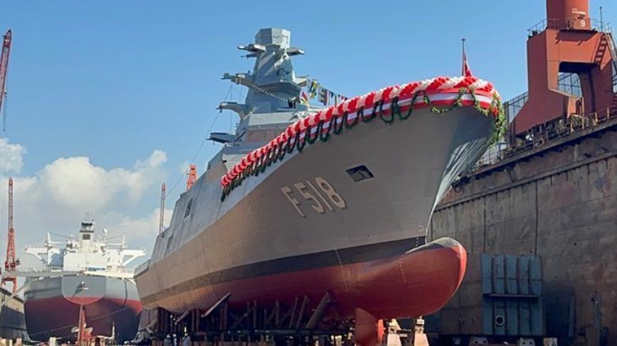 TCG İçel denize indirildi! İHA'lar gece gündüz iniş kalkış yapabilecek