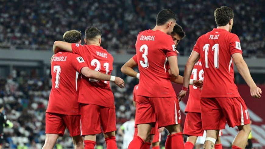 Milli Takım'da küslük yok, dostluk var!