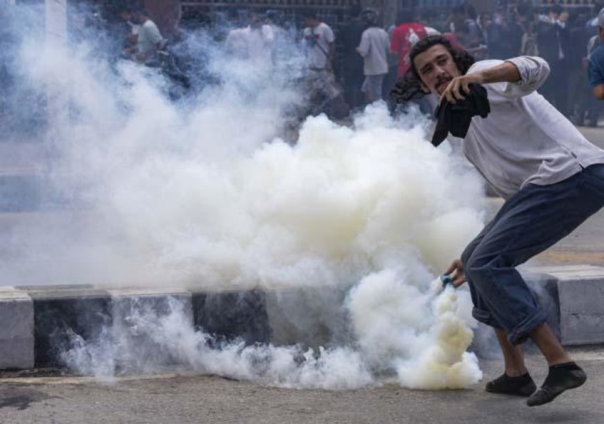 Nepal'de sosyal medya protestosu: Can kaybı 19'a yükseldi!