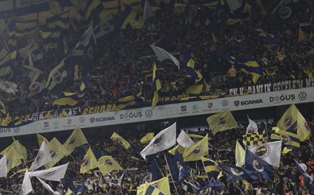 Beşiktaş-Fenerbahçe maçı öncesi bilet krizi! F.Bahçeli yöneticiden açıklama geldi