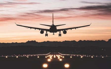 Havada panik: Uçak ani irtifa kaybı yaşadı, yolcular hastaneye kaldırıldı!