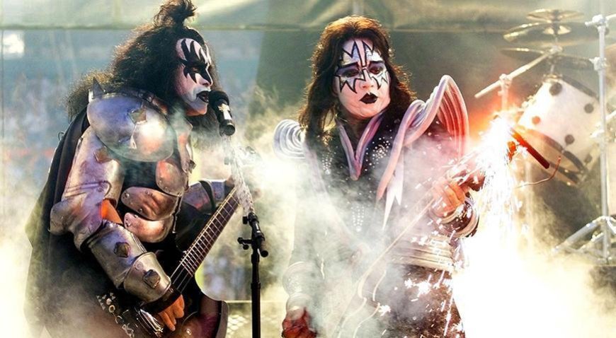Müzik dünyasını yıkan haber! Kiss grubunun gitaristi hayatını kaybetti