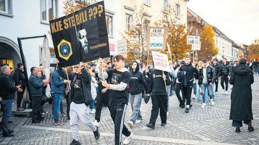 Slovenya’da bir saldırı, iki istifa