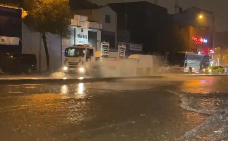 İstanbul'da sağanak yağış etkili oldu