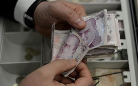 Asgari ücrette gözler ilk toplantıya çevrildi: İşte zam pazarlığının başlayacağı rakam