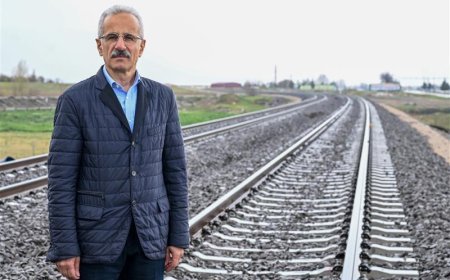 Sınırdaki 350 kilometrelik demiryolu hattı hayata dönüyor