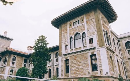 İstanbul Erkek Lisesi'nde neler oluyor?