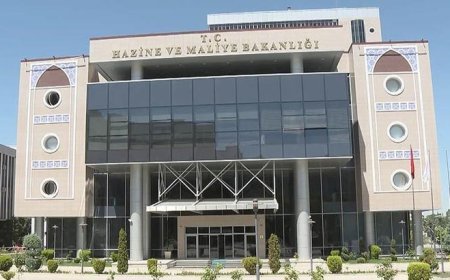 Hazine, bono ihalesiyle 33,9 milyar lira borçlandı