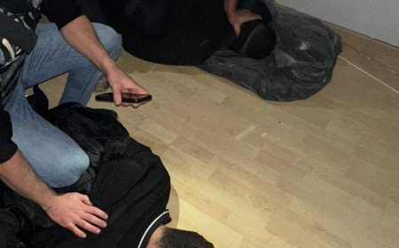 Tekirdağ'da hapis cezasıyla aranan iki hükümlü saklandıkları çatı katında yakalandı