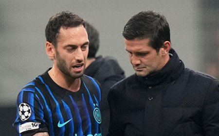 Hakan Çalhanoğlu'na sakatlık şoku! Liverpool maçında oyundan çıktı