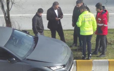 Şırdancı Mehmet kaza yaptı. Çarptığı yayanın kolu ve bacağı kırıldı