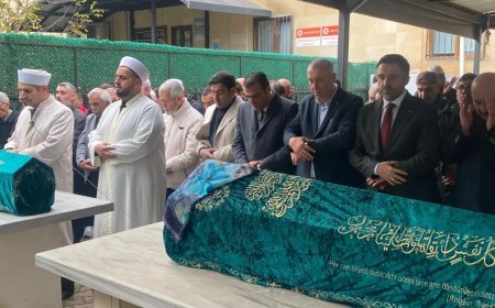 Pendik'teki yangında ölen 3 çocuğun cenazesi toprağa verildi