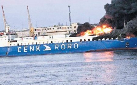 Türk gemisi Odesa’da isabet aldı