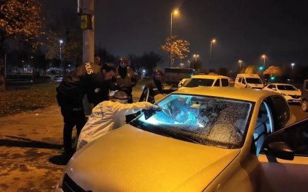 Park halindeki araçtan ceset çıktı