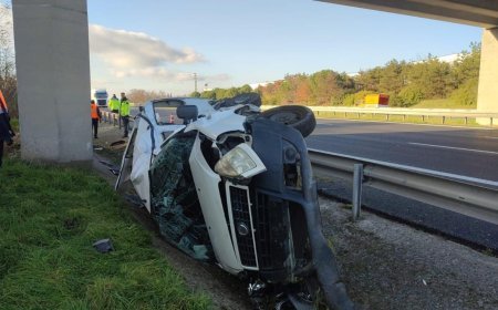 Tekirdağ'da bariyere çarpıp takla atan otomobilde 2 kişi yaralandı