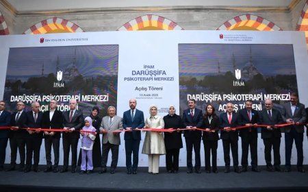 Emine Erdoğan, İHÜ Psikoterapi Merkezi'nin açılışına katıldı