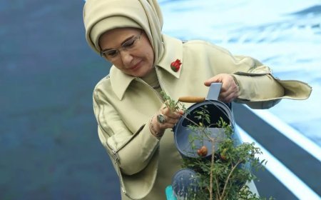 Emine Erdoğan, "Artsın Eksilmesin Dönüşüm Pazarı"nın açılışına katıldı