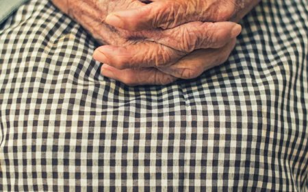 Ölen büyükanneleri “diriltme” projesi tartışma yarattı