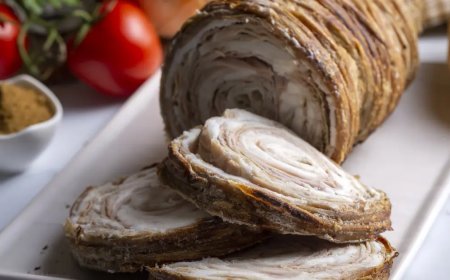 Bu seçim tartışma başlatır. Kokoreçi Yunanlılar kaptı adı "kokoresti" oldu