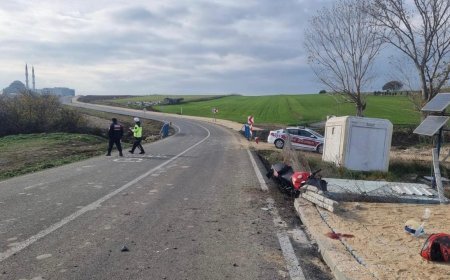 Tekirdağ'da motosiklet, yol kenarındaki tel çite çarptı; 1 ölü, 1 yaralı