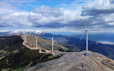 Türkiye’nin yenilenebilir enerji kurulu gücü 75 bin megavatı aştı