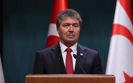 KKTC Başbakanı Üstel'den GKRY Başpiskoposu Yeorgios'a tepki! 'Kabul edilemez'