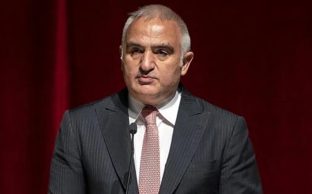 Bakan Ersoy Hatay'da konuştu. "Verdiğimiz sözleri yerine getirmiş olarak huzurlarınızdayız"