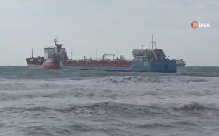 Florya'da iki gemiden acil durum çağrısı