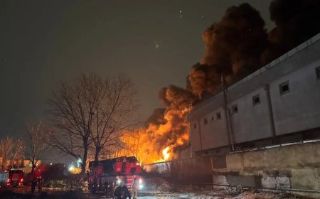 Esenyurt'ta fabrikada yangın