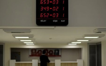31 Aralık yarım gün mü, resmi tatil mi? Bugün bankalar, kargolar, noterler ve eczaneler açık mı, çalışıyor mu?