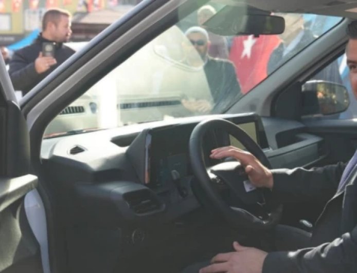 SARAY BELEDİYESİ ARAÇ FİLOSUNA 11 ARAÇ DAHA KATARAK GÜÇLENDİRDİ