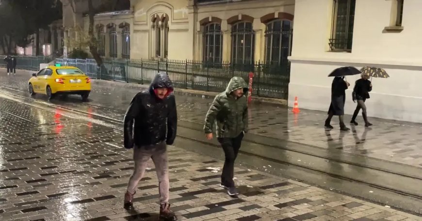 İstanbul'da sarı kodlu yağış başladı, 24 saat boyunca aralıksız sürecek
