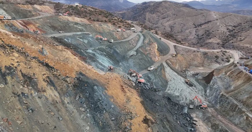 Göçük altındaki şantiye müdürü 21 gündür aranıyor