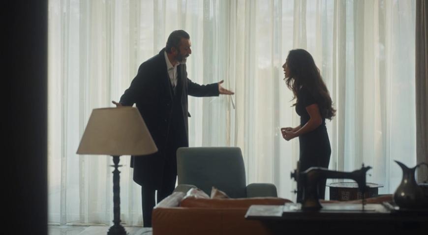 Eşref Rüya'da Gürdal'a kafa tutan güzel!