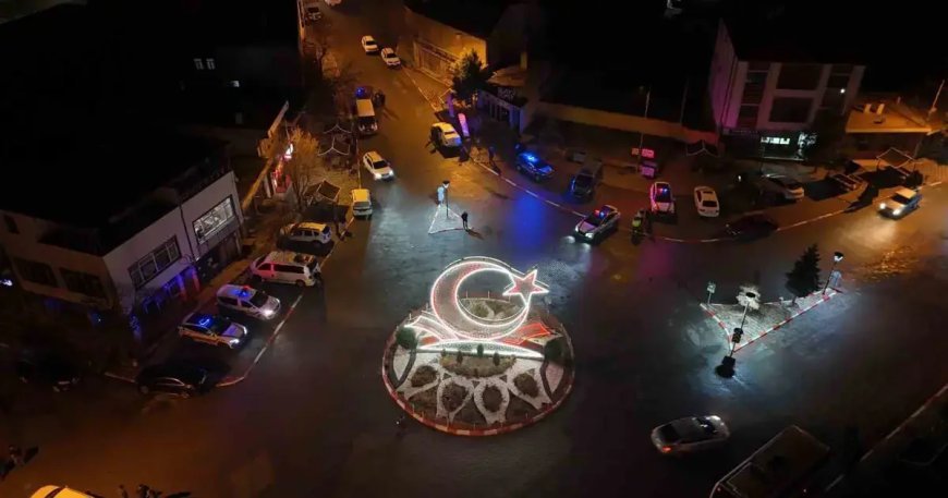 Halı saha kavgası iki beldeyi ayağa kaldırdı. Giriş-çıkışlar kapatıldı