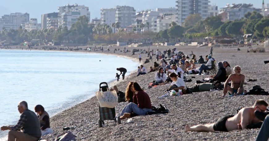 Gündüz güneşlenip, akşam soba yakıyorlar. Aralık ayında sıcaklık 24 derece
