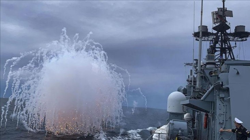 Ukrayna, Rusya’nın donanmasına saldırılara devam ediyor! Rusya’ya ait denizaltı vuruldu