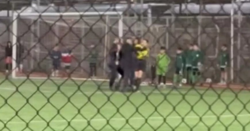 Çocukların maçında kadın hakeme şiddet