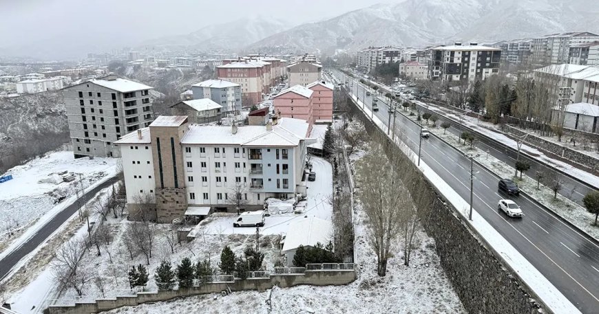 Bitlis’te okullar bir gün süreyle tatil edildi