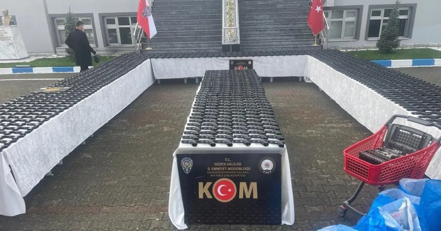 İki yıl boyunca adım adım takip edildiler. Yolcu otobüsünü cephaneliğe çevirmişler