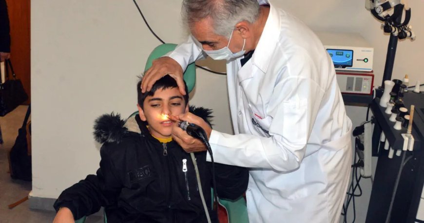 Kaşıntı şikayetiyle gitti, burnundan pipet ve zeytin çekirdeği çıktı