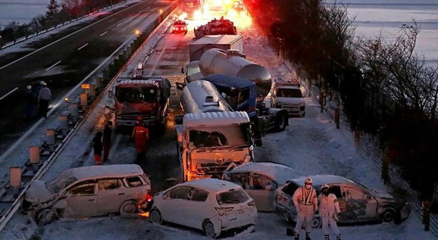 Katliam gibi kaza! 50 araç birbirine girdi: Can kaybı ve yaralılar var