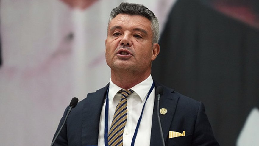 Canlı - Fenerbahçe Başkanı Sadettin Saran açıklamalarda bulunuyor