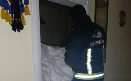 Van'da iki mahalleye çığ düştü. Bir kişi kayıp, 22 ev boşaltıldı