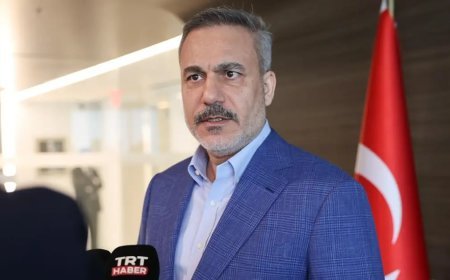 Bakan Fidan, Suudi Arabistan ve BAE'li mevkidaşları ile görüştü