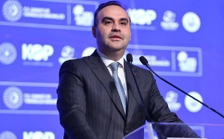 Bilimin küresel adresi Türkiye! Bakan Kacır: 49 ülkeden 175 nitelikli araştırmacı başvurdu