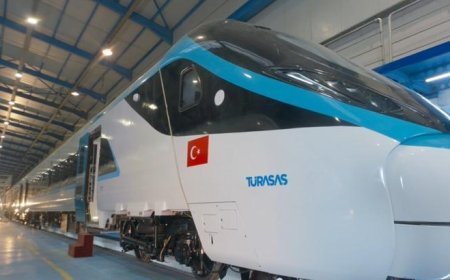 Türkiye'nin ürettiği en hızlı tren! İlk görüntüler geldi